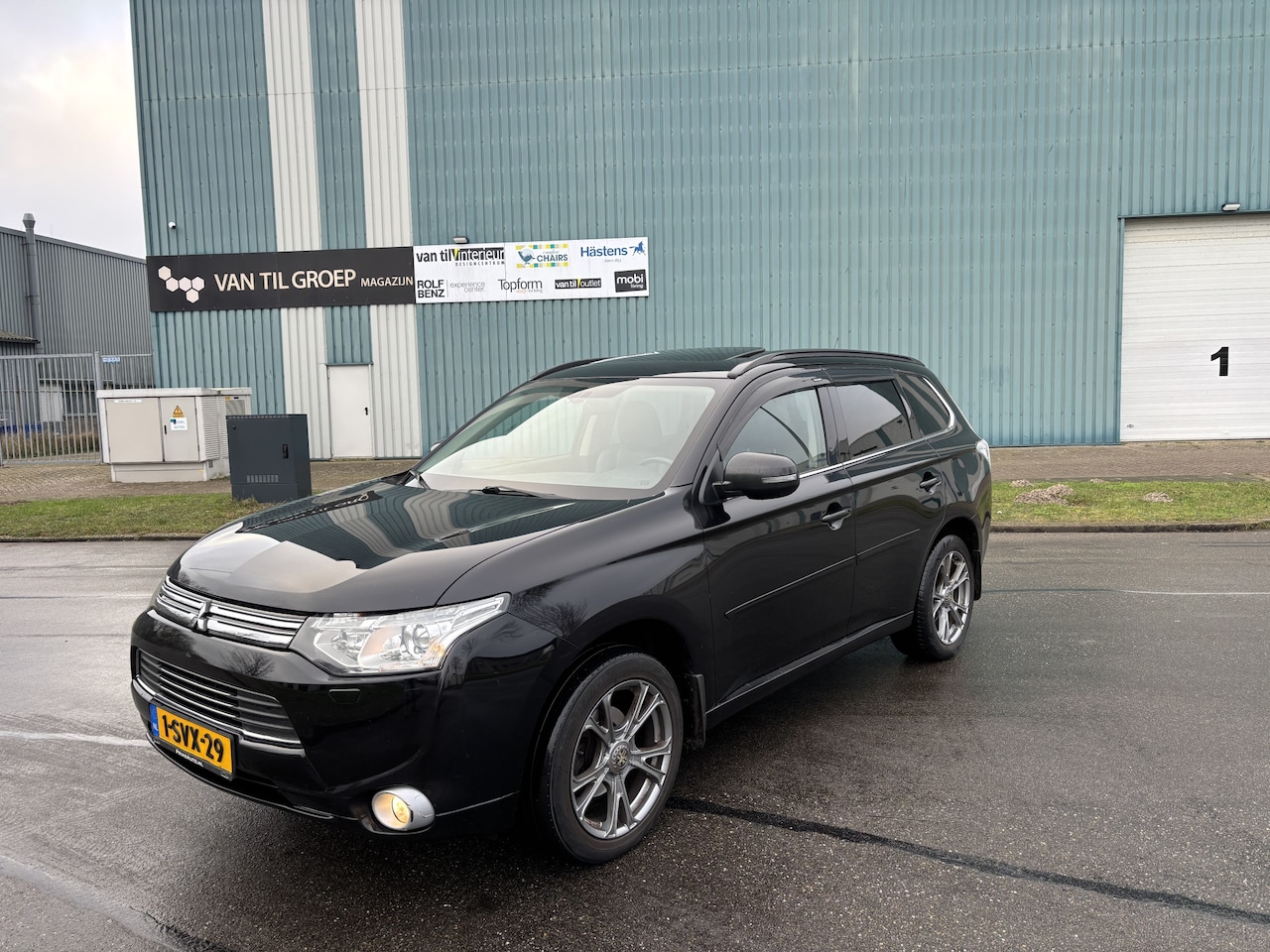 Mitsubishi Outlander - 2.0i PHEV Instyle Automaat 122 PK. Onverwoestbare auto !!! - AutoWereld.nl