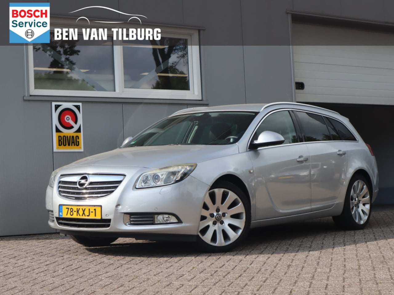 Opel Insignia Sports Tourer - 1.6 T Cosmo / Leder / Carplay / Trekhaak wegklapbaar - AutoWereld.nl
