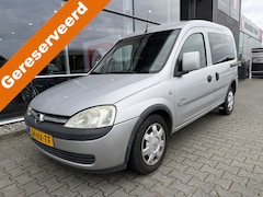 Opel Combo Tour - 2+1 Rolstoelauto 1.6 Comfort (Mooie ruime rolstoelauto voor een kleine prijs)