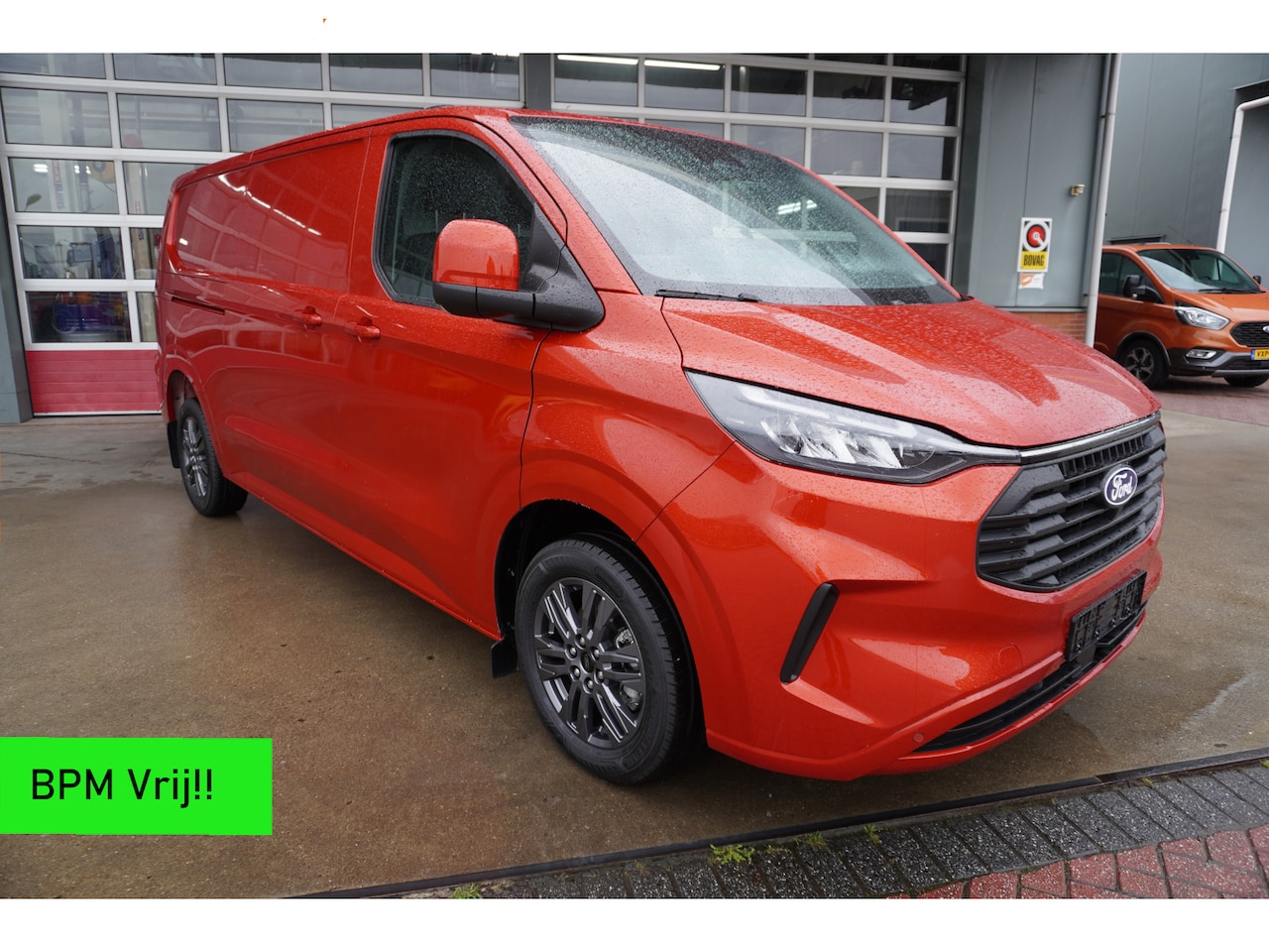 Ford Transit Custom - 320L 2.0 TDCI 136pk L2H1 Limited Nr. V153 | Airco | Adap.cruise | Navi - AutoWereld.nl