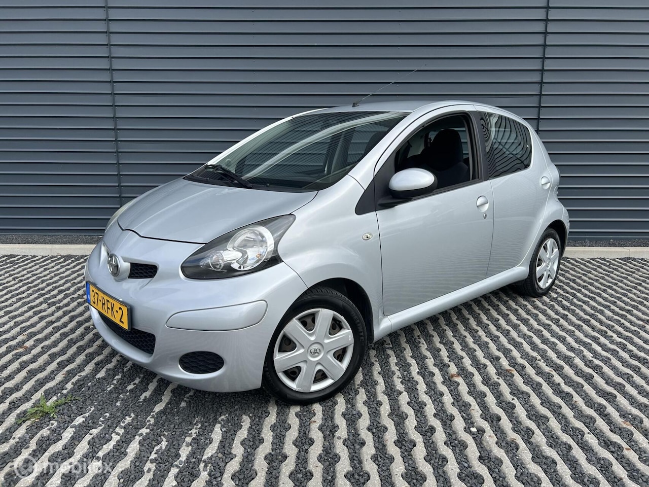 Toyota Aygo - 1.0-12V Comfort 5 deurs | Airco | APK 10-12-2026 - AutoWereld.nl