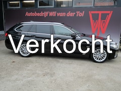 BMW 5-serie Touring - 530e xDrive LUXURY LINE | PANORAMA | LASER | H.U.D | TREKHAAK | 1e EIG | DEALER O-H