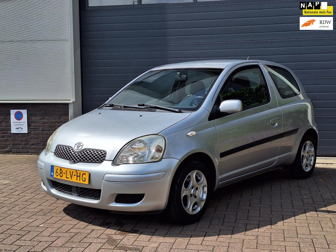 Toyota Yaris - | 1.3 VVT-i Sol | Leuke kilometerstand | - AutoWereld.nl