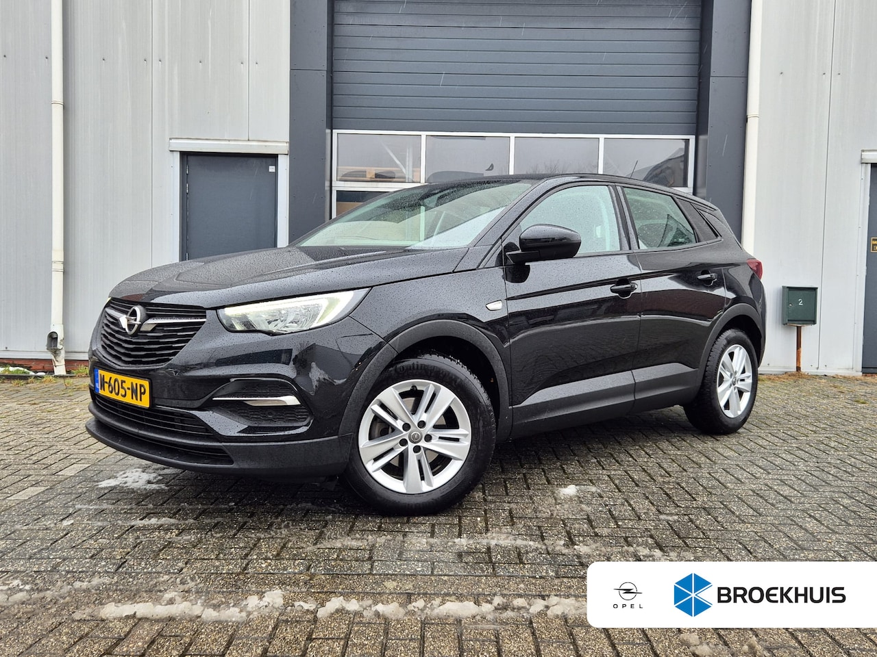 Opel Grandland X - 1.2 130PK | Turbo Edition | Parkersensoren V + A | Cruise control | Afneembare trekhaak | - AutoWereld.nl
