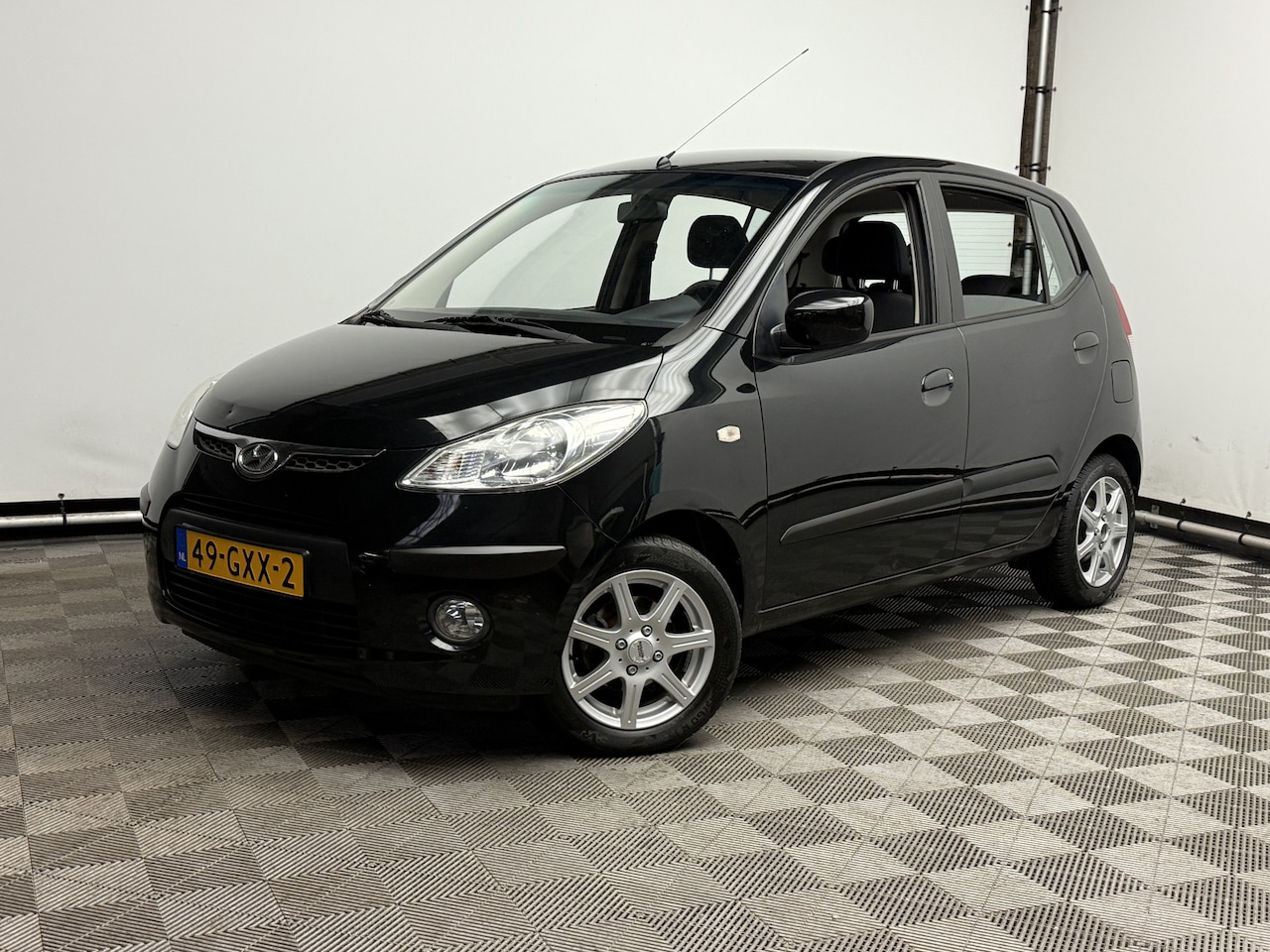 Hyundai i10 - 1.25i i-Catcher Airco Elek. Pakket NL Auto - AutoWereld.nl