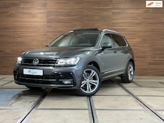 Volkswagen Tiguan - 2.0 TSI 4Motion Highline R-Line | Panoramadak | PDC voor + achter | Elekt. Trekhaak