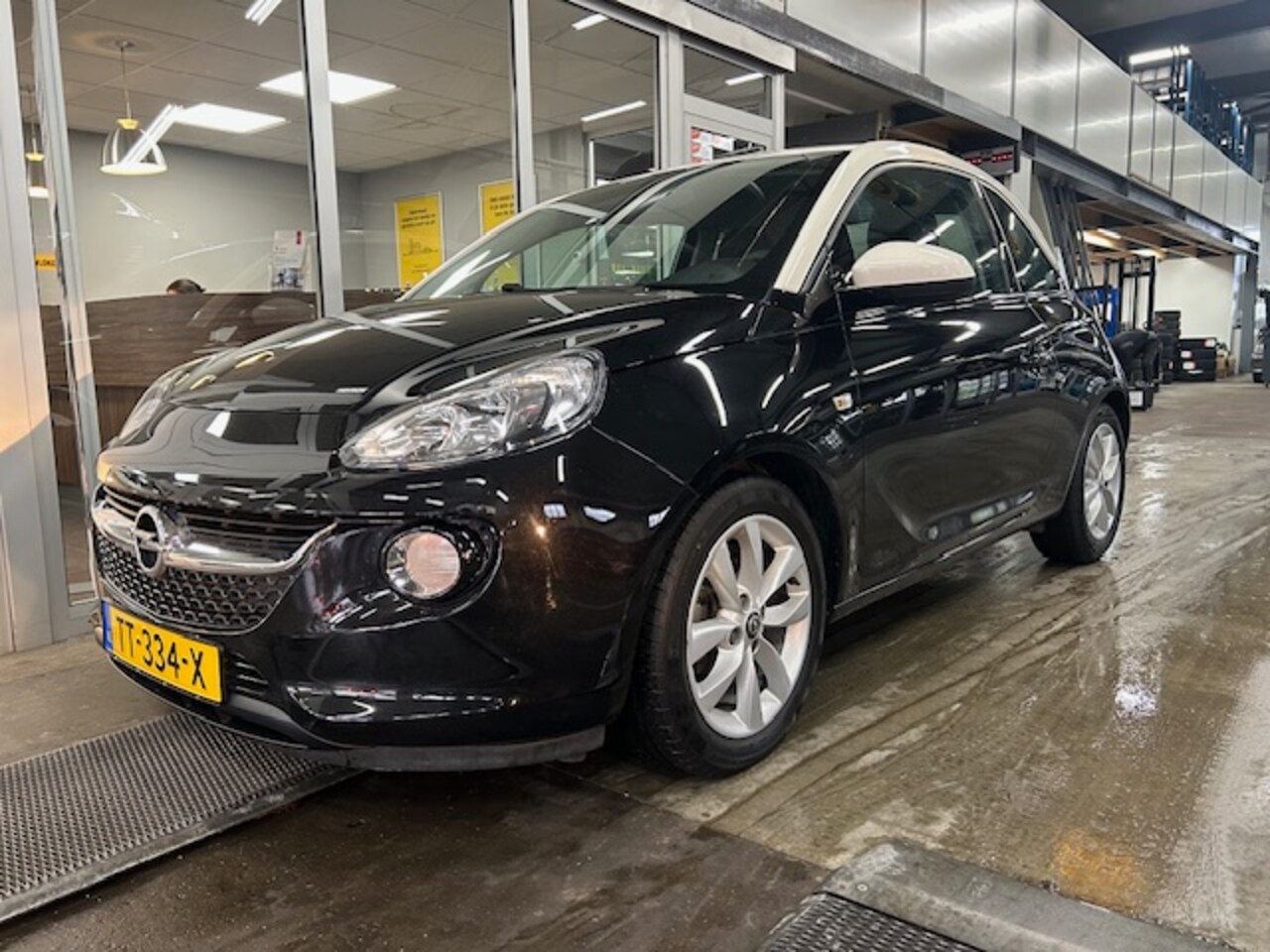 Opel ADAM - 1.0 Turbo 90PK JAM Favourite + 16''/ Airco/ Cruise/ CarPlay/ NL auto - AutoWereld.nl