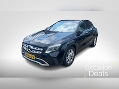Mercedes-Benz GLA-Klasse - GLA 180 Automaat Business Solution Style Line | Parkpilot met camera | Climate Control | L