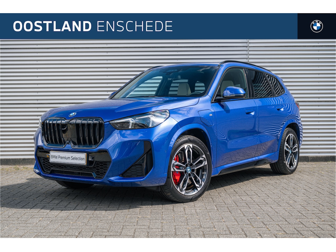 BMW X1 - xDrive25e M Sport Automaat / Panoramadak / Sportstoelen / M Adaptief onderstel / Comfort A - AutoWereld.nl