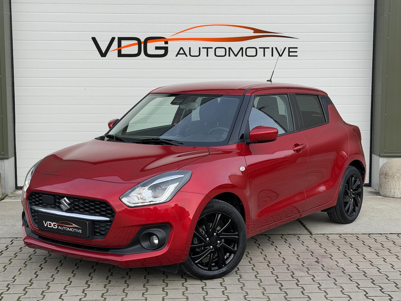 Suzuki Swift - 1.2 Select Smart Hybrid / Navi / Camera / Adaptive Cruise / Keyless / Stoelverwarming / Ca - AutoWereld.nl