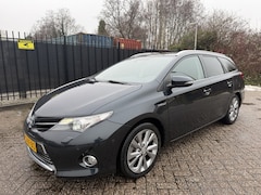 Toyota Auris Touring Sports - 1.8 Hybrid Lease Pro Pano/JBL/CAM/Clima/Stoelverw/Cruise