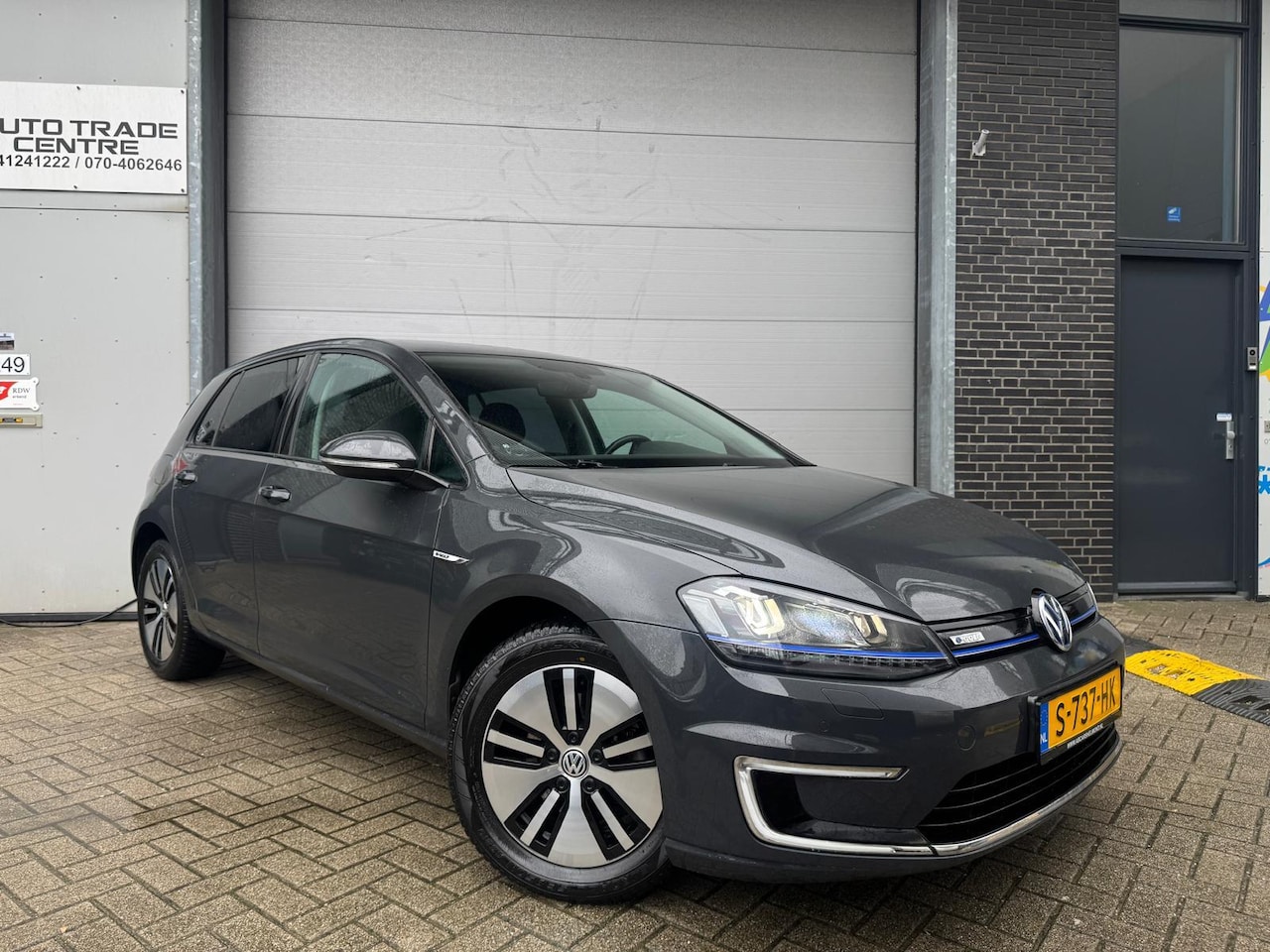 Volkswagen e-Golf - E-Golf [84% SoH |Carplay | StoelVW | Nette auto] - AutoWereld.nl