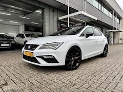 SEAT Leon - 1.5 TSI FR uitvoering | Pano | Xenon | Beats-audio