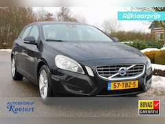 Volvo V60 - 1.6 T3 150pk Kinetic ECC/cruise/navi/PDC/trekhaak