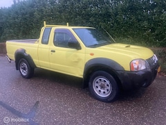 Nissan Navara - Kingcab 2.5 DTi PICK-UP AIRCO 4 WD