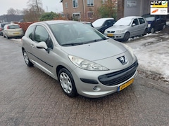 Peugeot 207 - 1.4 Color-line