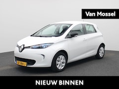Renault Zoe - R90 Life 41 kWh | Navigatie | Cruise Control | Airco | Parkeersensoren |