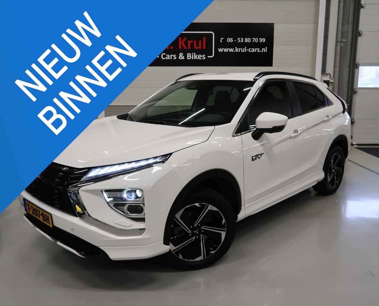 Mitsubishi Eclipse Cross - 2.4 PHEV Instyle Trekhaak Leer/Alcantara Camera Achterbank verwarmd App connect Navigatie - AutoWereld.nl