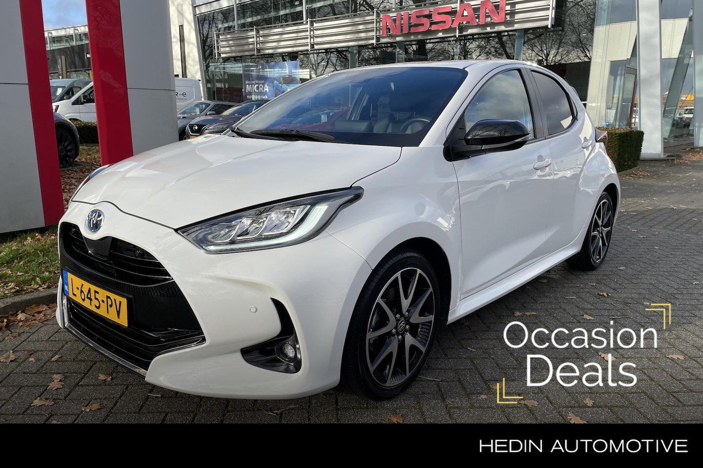 Toyota Yaris - 1.5 Hybrid Executive | 1ste EIGENAAR / NL AUTO | AUTOMAAT | NAVIGATIE | STOELVERWARMING | - AutoWereld.nl