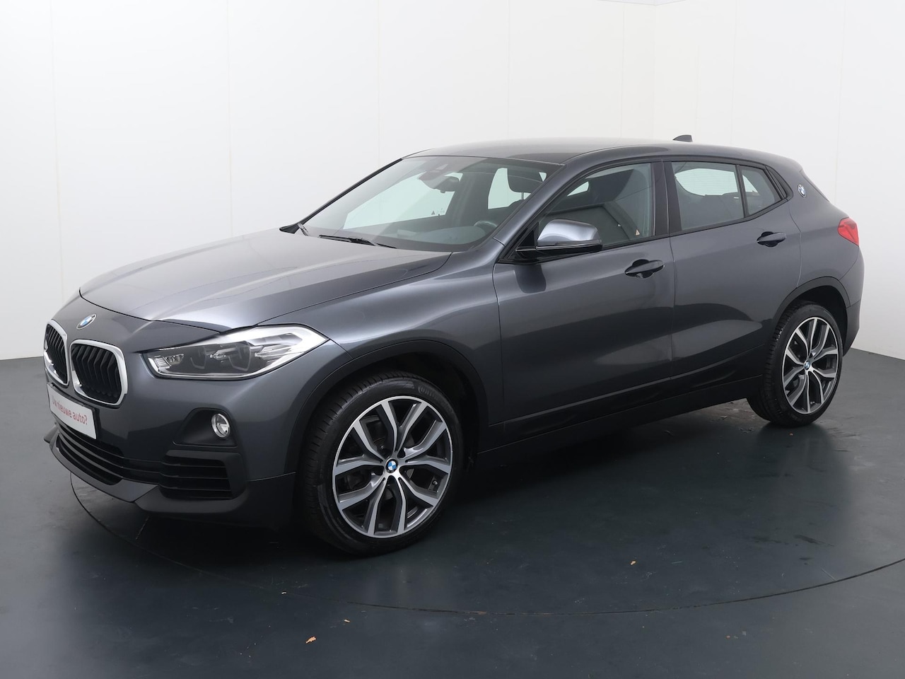 BMW X2 - sDrive18i | Automaat | Multifunctioneel stuurwiel | Parkeersensoren | - AutoWereld.nl