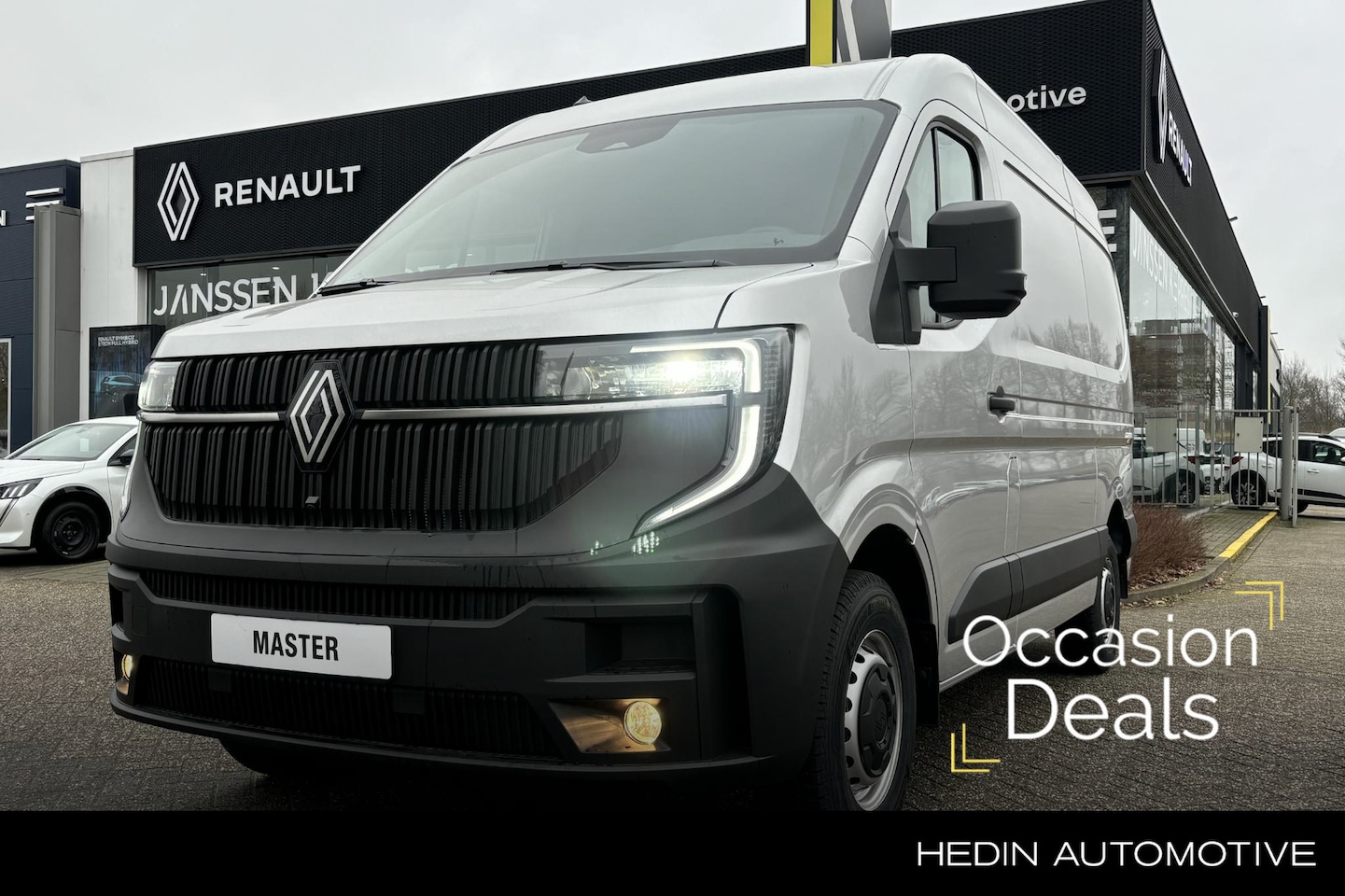 Renault Master - T35 2.0 dCi 130 L2H2 Advance | 2024 Registratie, geen BPM | Direct Rijden - AutoWereld.nl