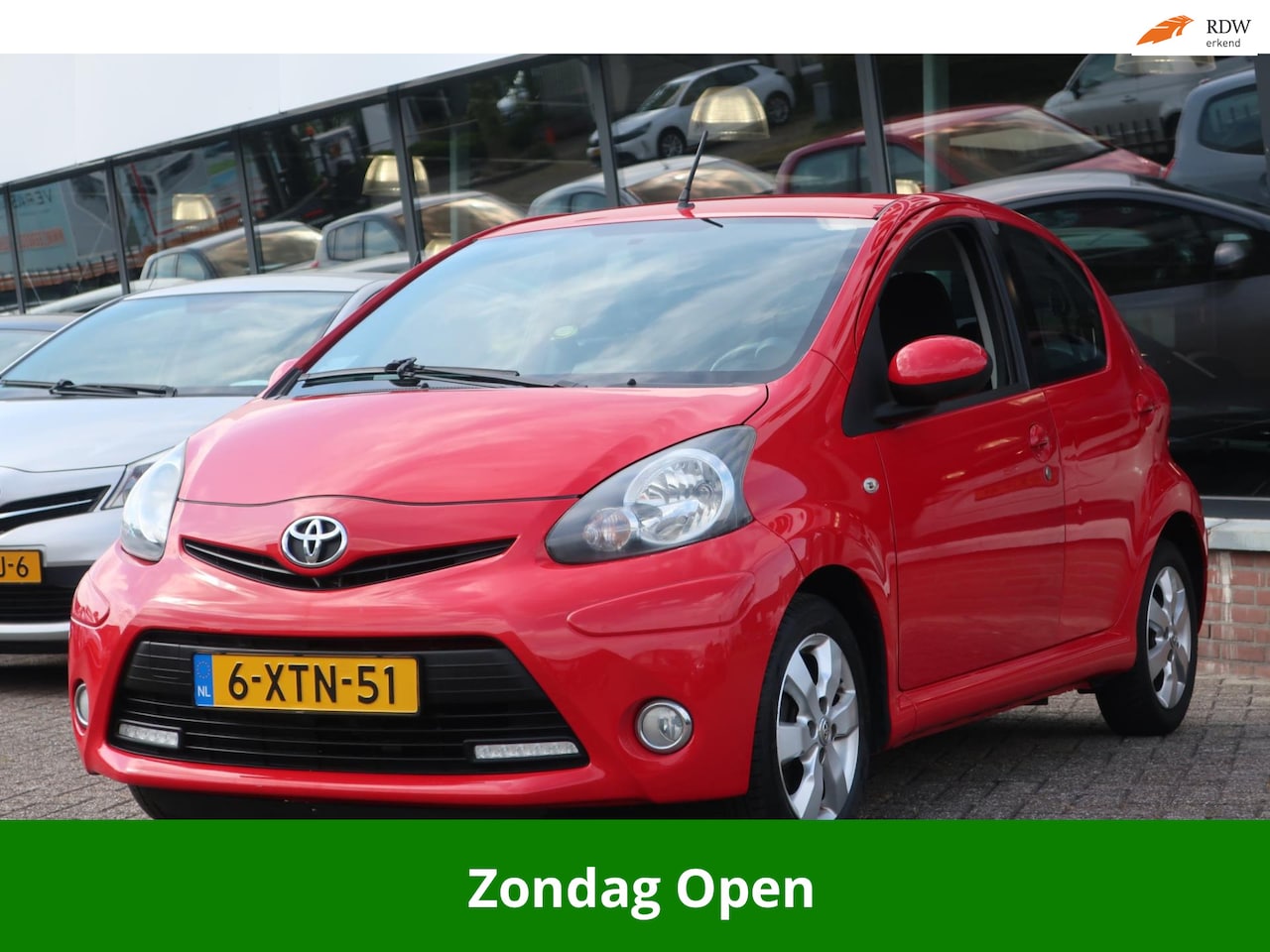 Toyota Aygo - 1.0 VVT-i Dynamic LED_NAVI_AIRCO_LMV_DOH. - AutoWereld.nl