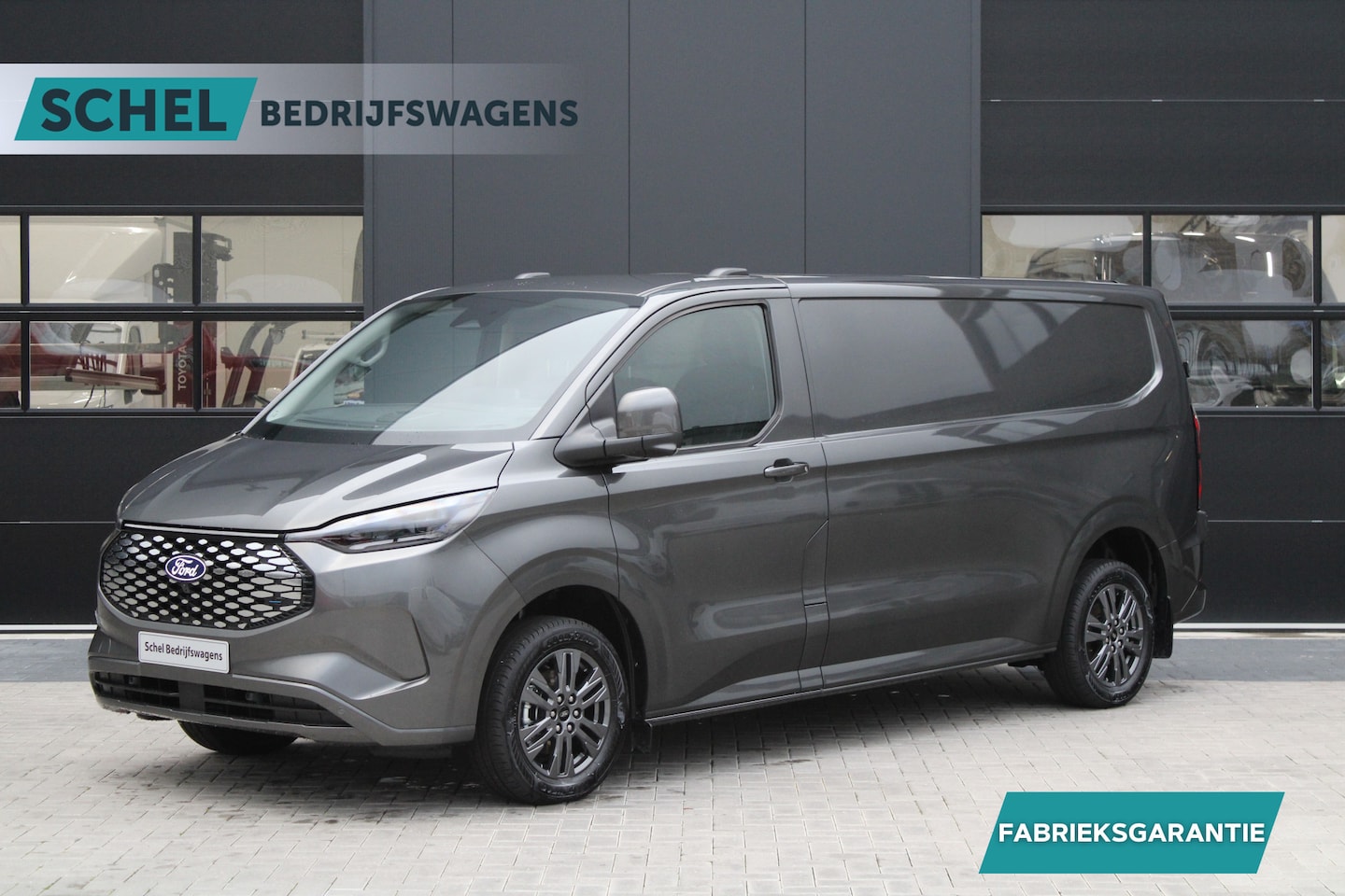 Ford Transit Custom - E-Transit 340 L2H1 Limited 65 kWh 218pk - LED - 360 Camera - B&O - ACC - Navi - Stoel/Stuu - AutoWereld.nl