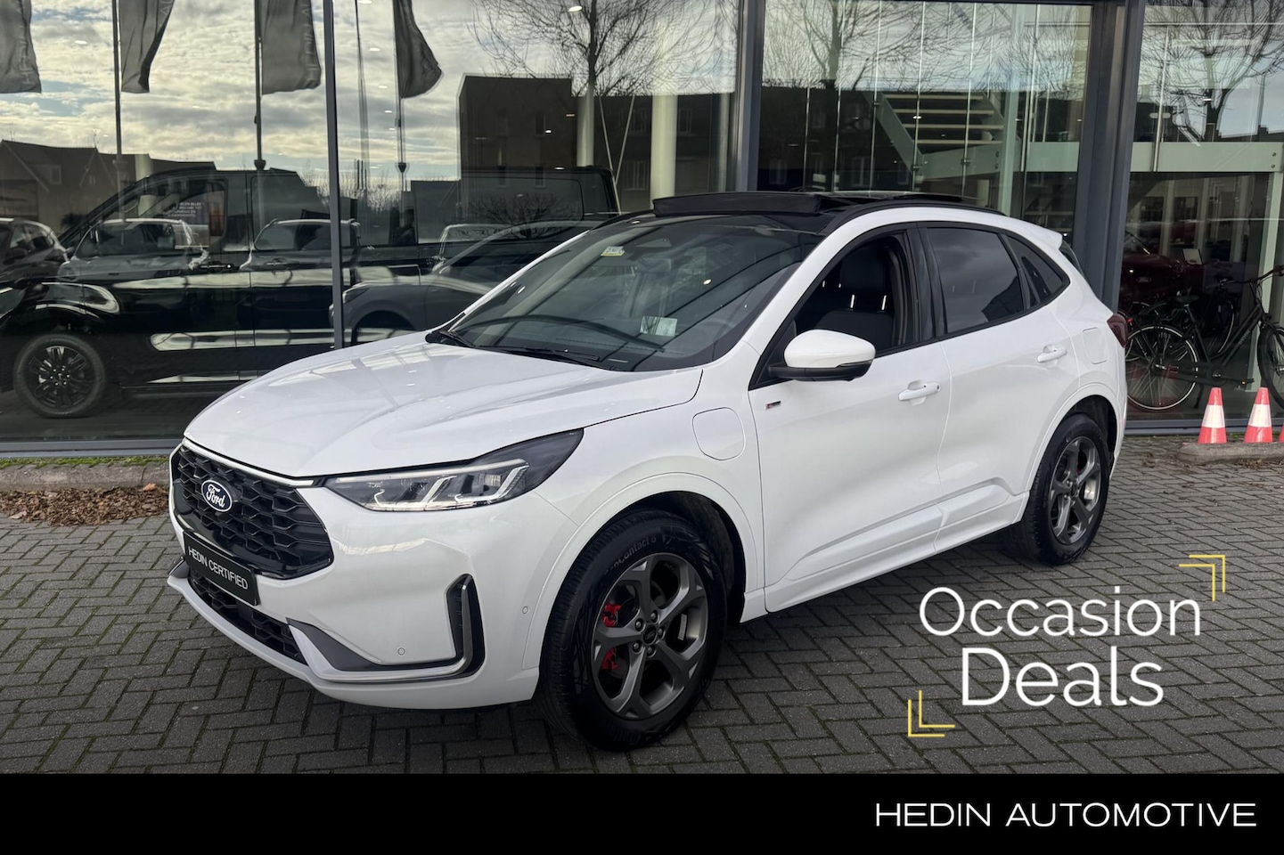 Ford Kuga - 2.5 PHEV ST-Line X | 2100KG trekgewicht | Elektrisch inklapbare trekhaak | Panoramadak | D - AutoWereld.nl