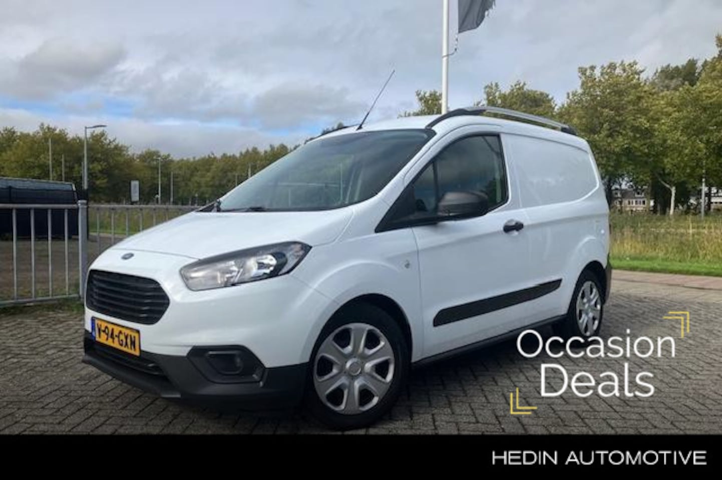 Ford Transit Courier - 1.0 Trend 100PK EcoBoost - AutoWereld.nl