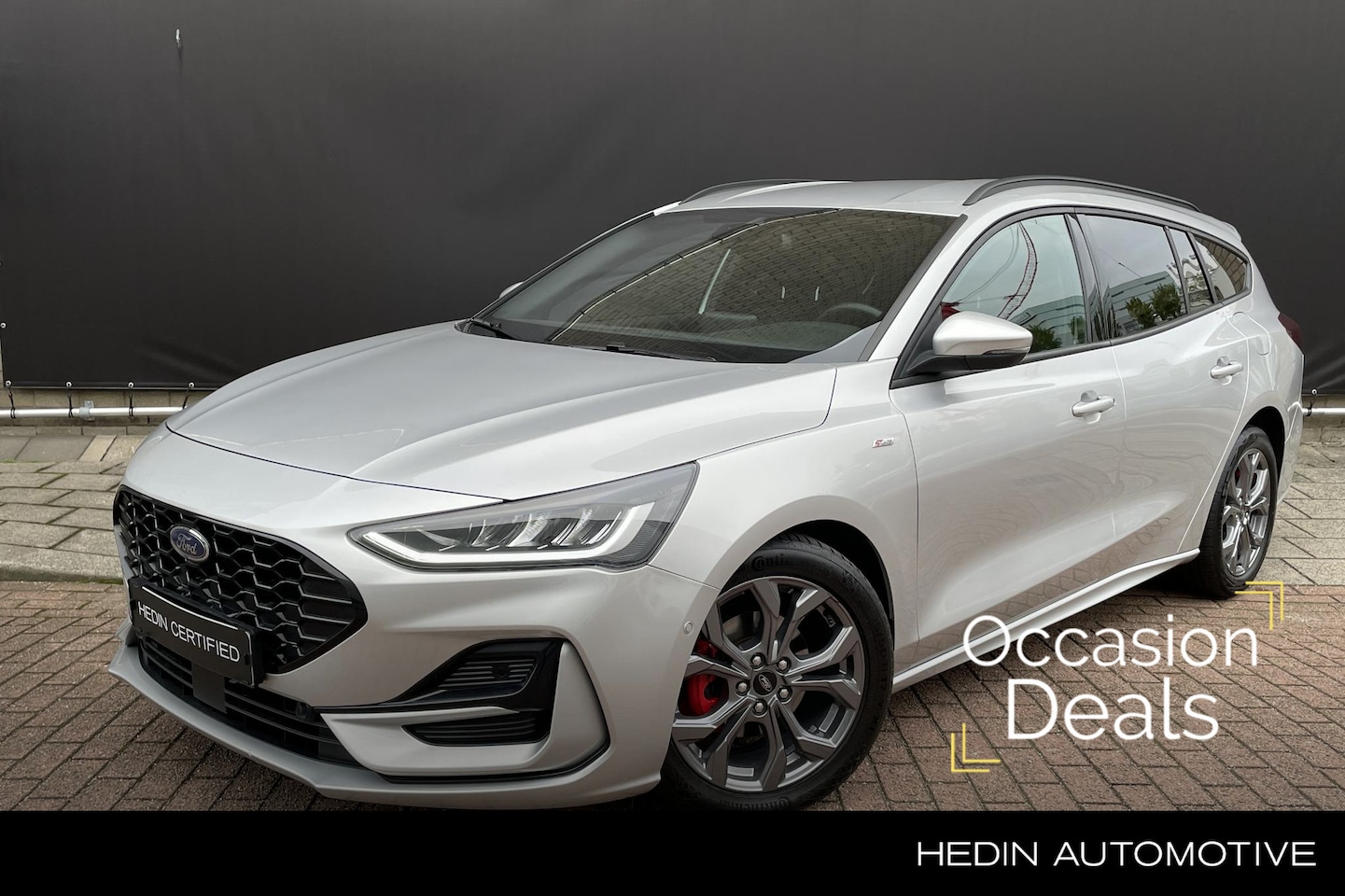 Ford Focus Wagon - 1.0 EcoBoost Hybrid ST Line Style | Winterpack | Achteruitrijcamera | Sporttrim | Carplay - AutoWereld.nl