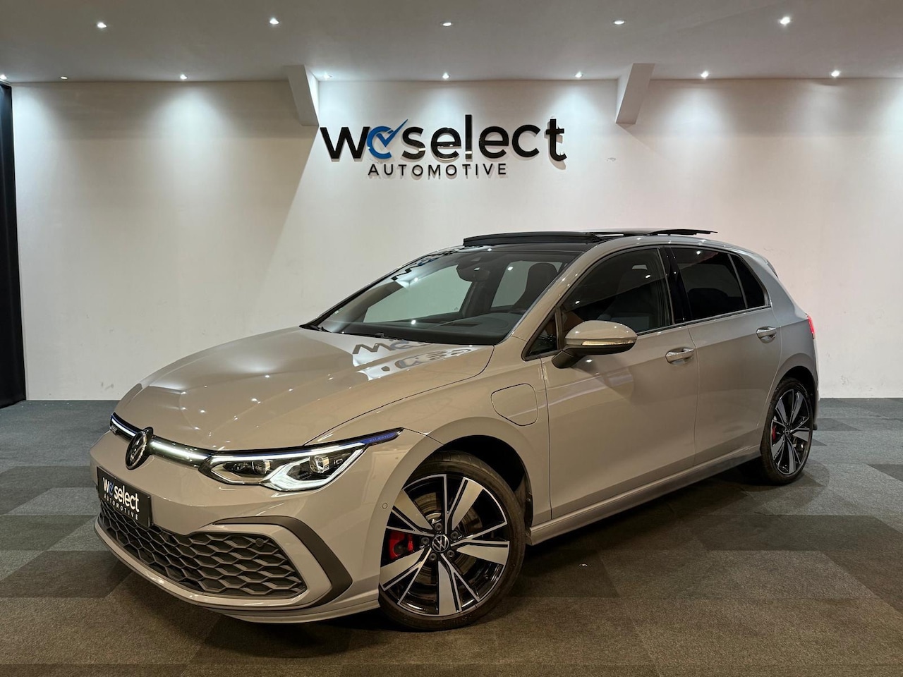 Volkswagen Golf - 1.4 eHybrid GTE Pano l Ambient l Camera l Led l ACC l Head-Up - AutoWereld.nl