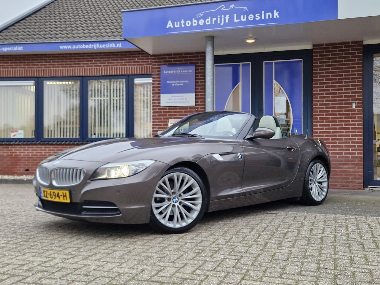 BMW Z4 Roadster - SDrive23i Executive Sportstoelen Cruise Control Alarm III Hydro-servotronic PDC Hifi Onder - AutoWereld.nl