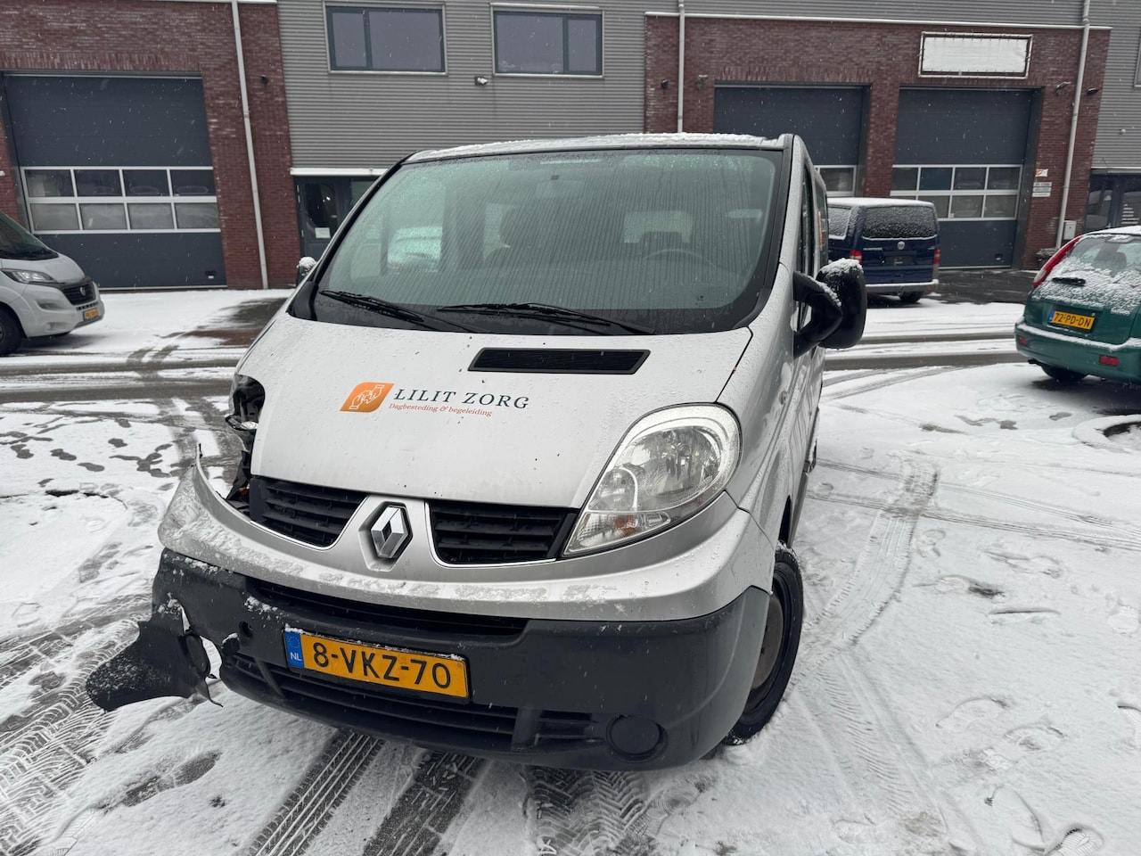 Renault Trafic - 2.0 dCi T27 L1H1 DC Générique Auto rijdbaar - AutoWereld.nl