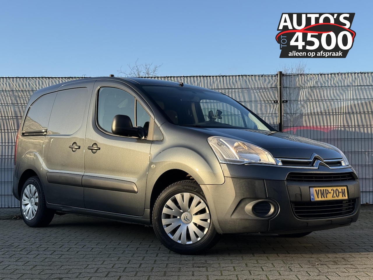 Citroën Berlingo - 1.6 HDI 500 Club Economy 3 zits! Airco! Trekhaak! - AutoWereld.nl