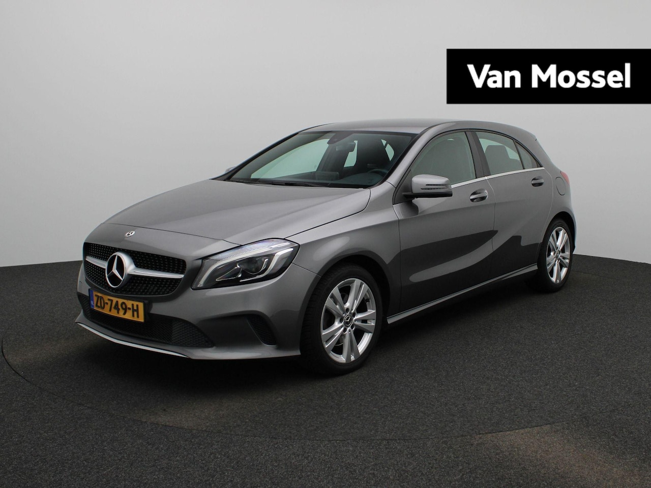Mercedes-Benz A-klasse - 180 Business Solution AMG AUTOMAAT | Achteruitrijcamera | Navigatie | Cruise Control - AutoWereld.nl