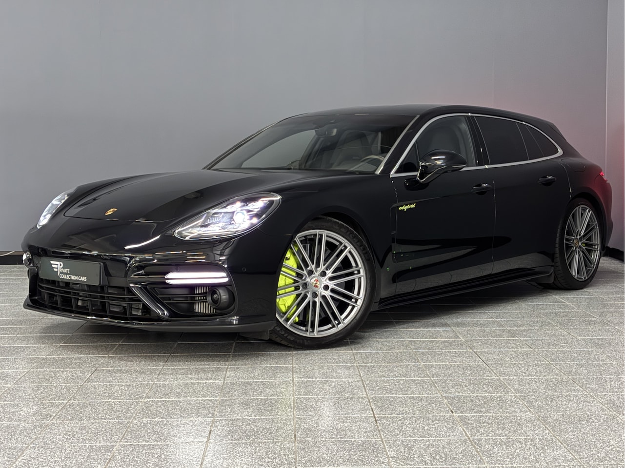 Porsche Panamera Sport Turismo - 4.0 Turbo S E-Hybrid Keramisch|SportChrono|Sportdesign - AutoWereld.nl