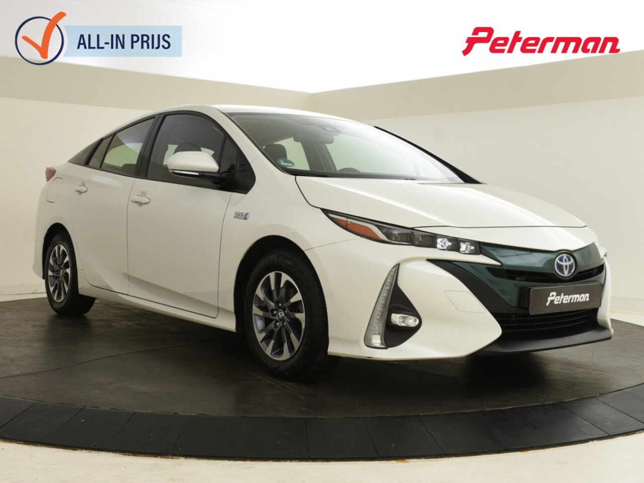 Toyota Prius - 1.8 Plug-in Hybride Dynamic | Head Up | Navigatie - AutoWereld.nl