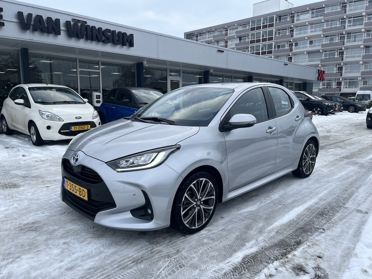 Toyota Yaris - 1.5 Hybrid Dynamic Lmv Cruise LijndetectiePdc Acamera Autimaat Applecarplay Klima Nap - AutoWereld.nl