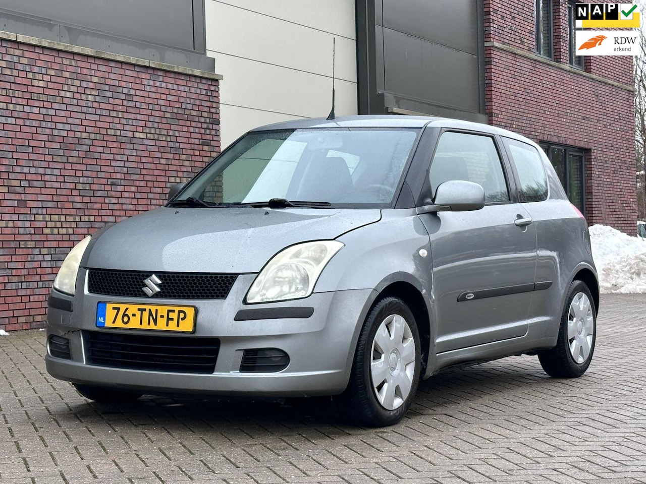 Suzuki Swift - 1.5 GLS Navigatie*Airco*NAP*Elektrische ramen*2e eigenaar* - AutoWereld.nl
