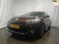 Renault Mégane - 1.5 dCi Bose - Linker Zijschade
