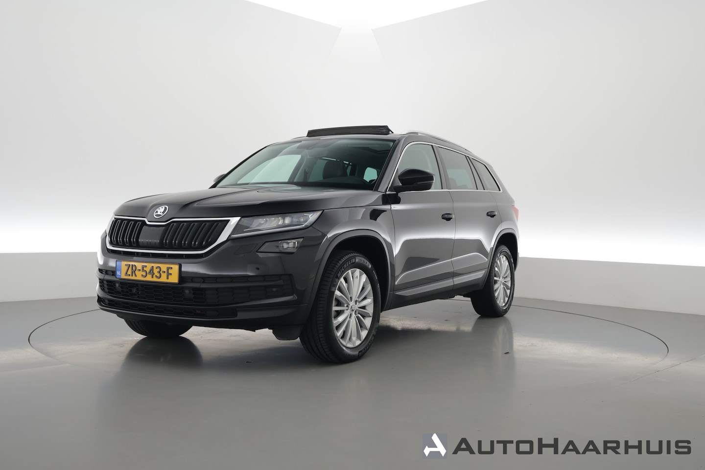 Skoda Kodiaq - 1.5 TSI Style Business 7p. DSG | Pano | Camera | Trekhaak | Apple CarPlay | Dodehoekdet. | - AutoWereld.nl