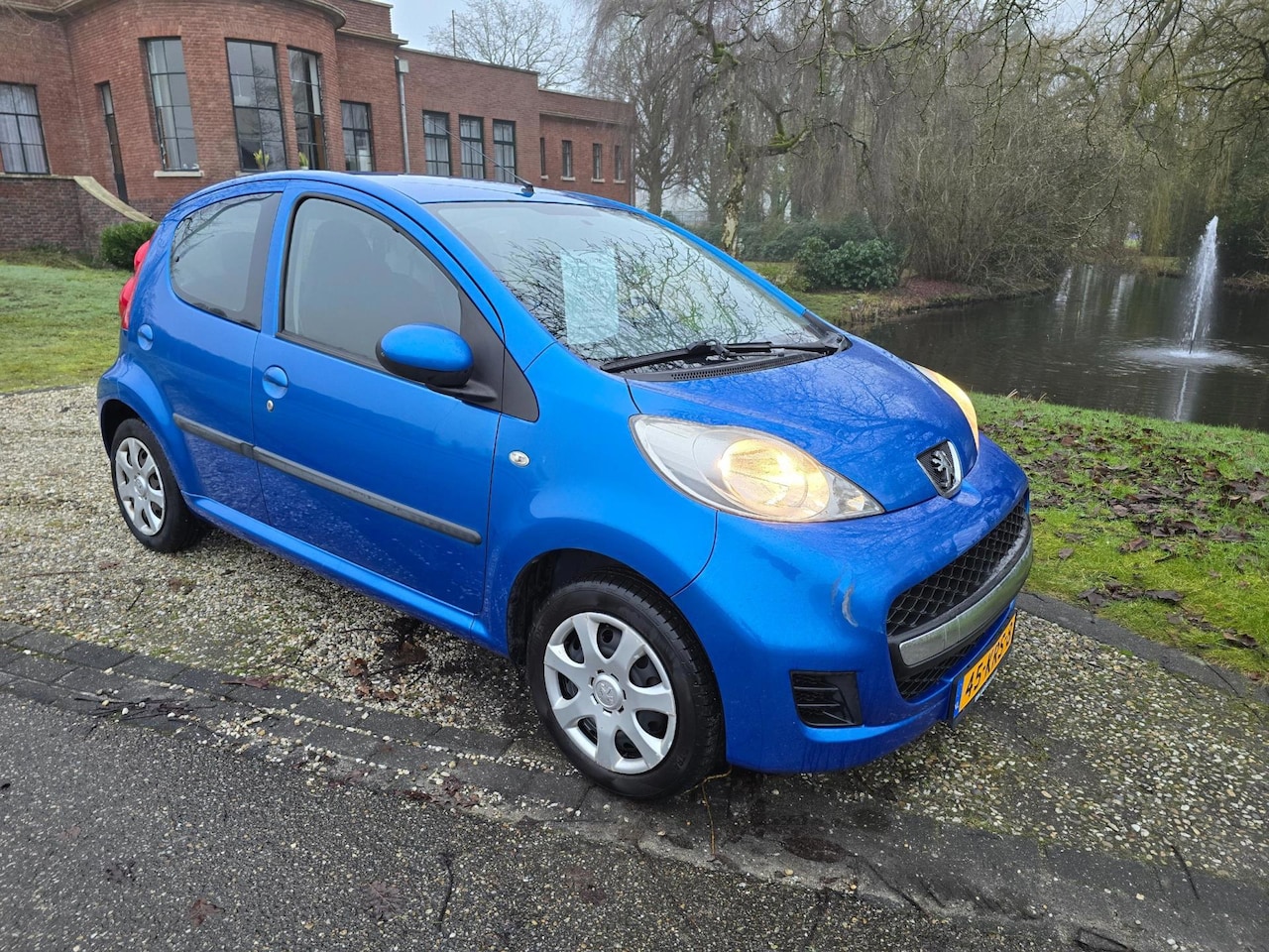 Peugeot 107 - 1.0-12V XS 5-deurs *apk:01-2027* - AutoWereld.nl