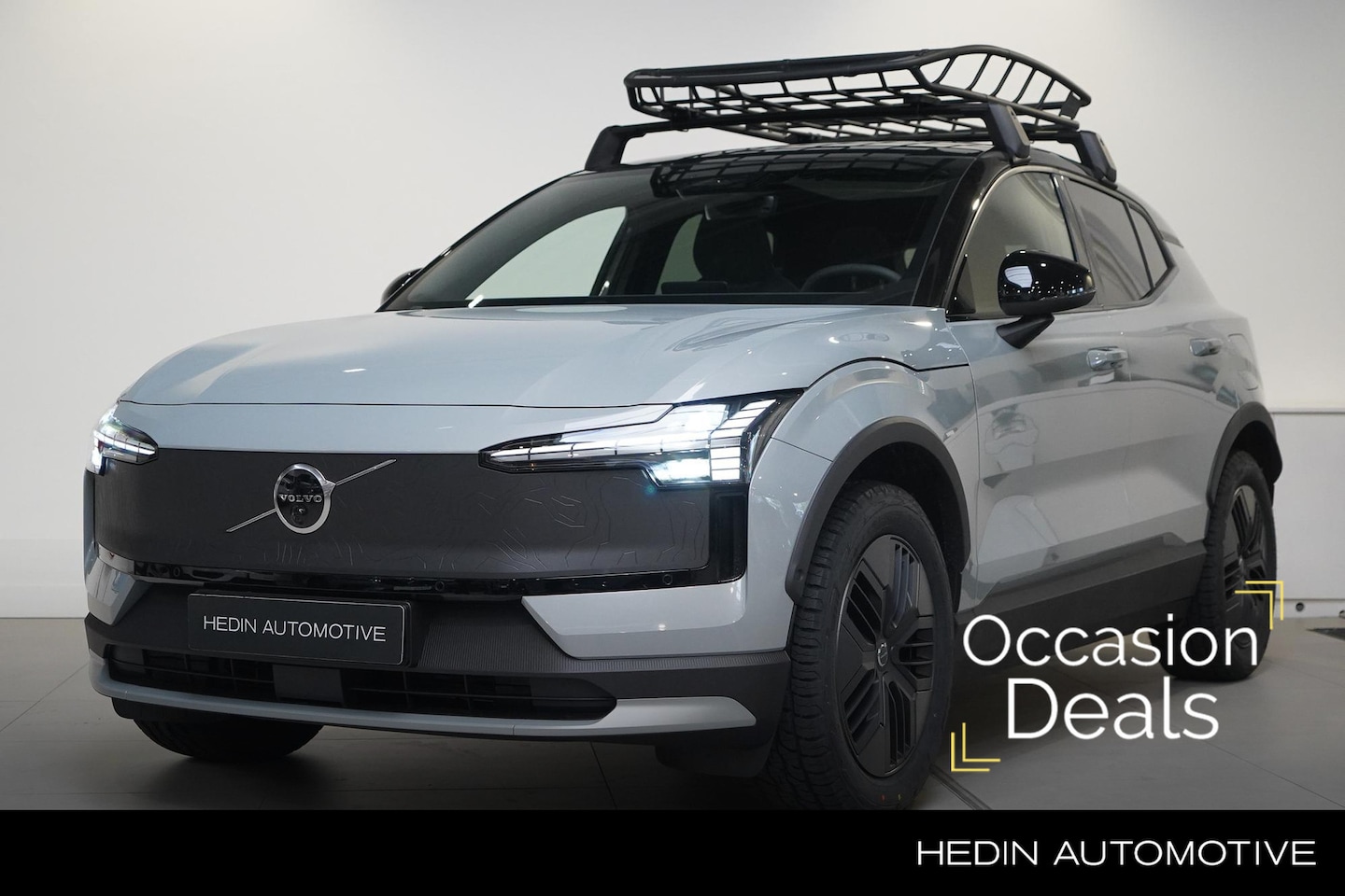 Volvo EX30 Cross Country - Twin Motor Performance Ultra AWD 428pk | 17% Bijtelling | Pine Interieur | Panoramadak | H - AutoWereld.nl