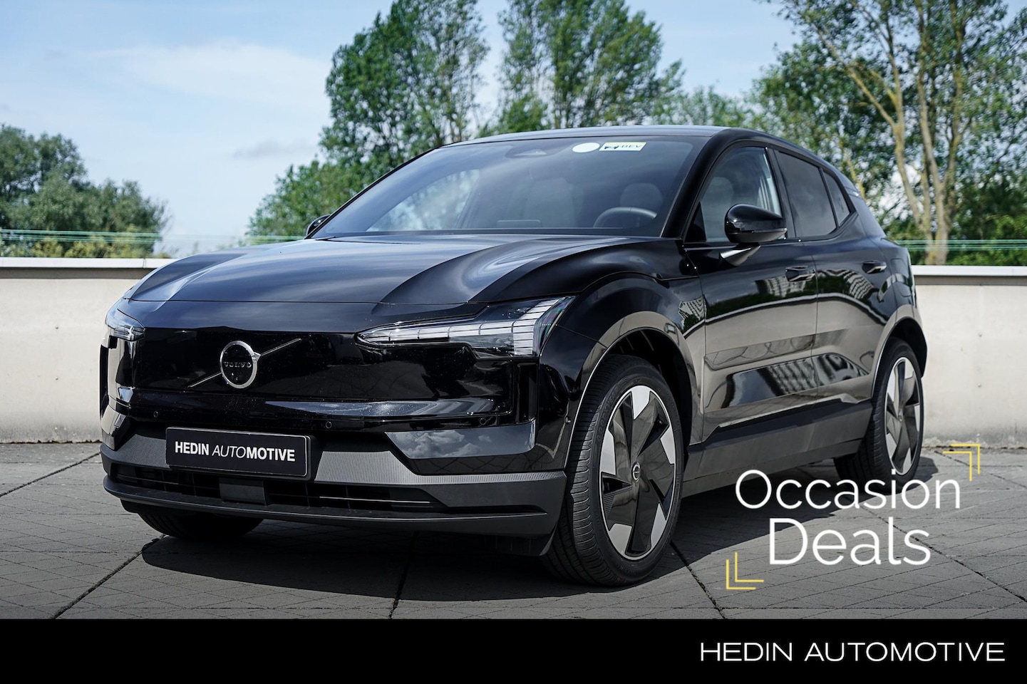 Volvo EX30 - Twin Motor Performance Ultra 69 kWh Panoramadak | Harman/Kardon | 360 Graden Parkeercamera - AutoWereld.nl