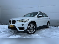 BMW X1 - XDrive20i 4x4 192PK Pano Automaat