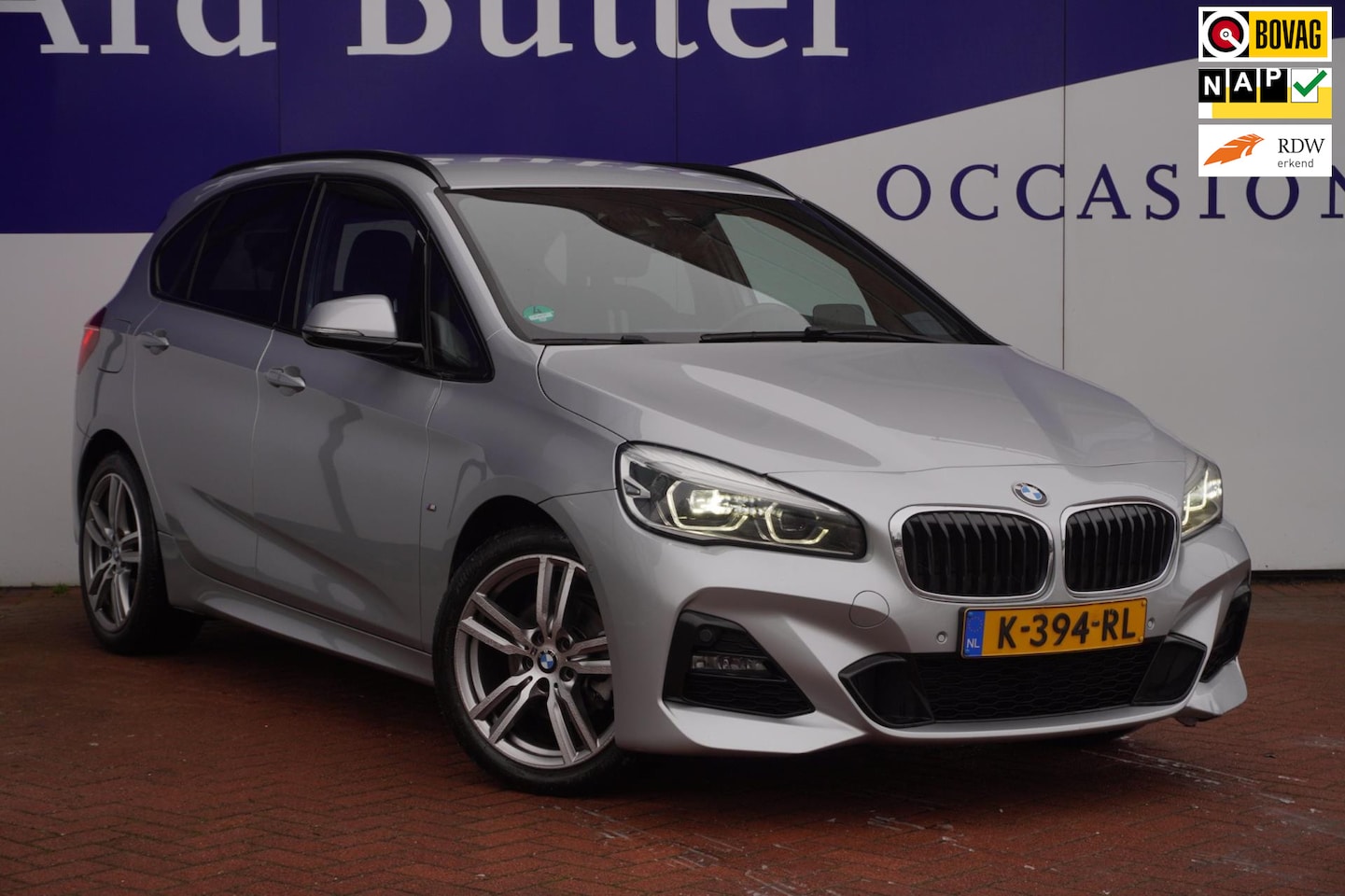 BMW 2-serie Active Tourer - 218i High Executive M Sport / 1EIG / Harman-Kardon / ORIG-NL / Camera / = DEALER ONDERHOUD - AutoWereld.nl