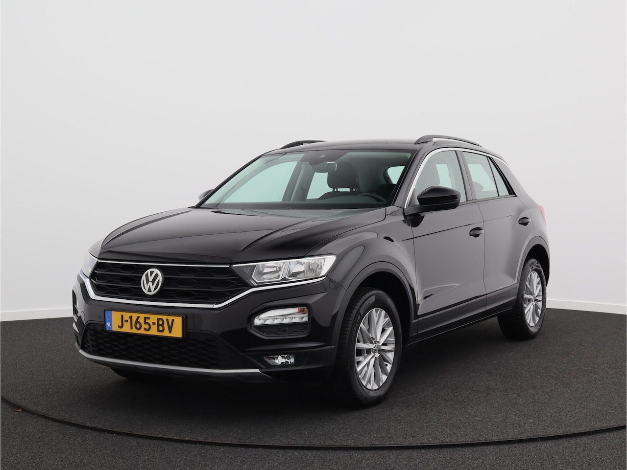 Volkswagen T-Roc - 1.0 TSI Style/ trekhaak/ lage km/ zeer mooi! - AutoWereld.nl