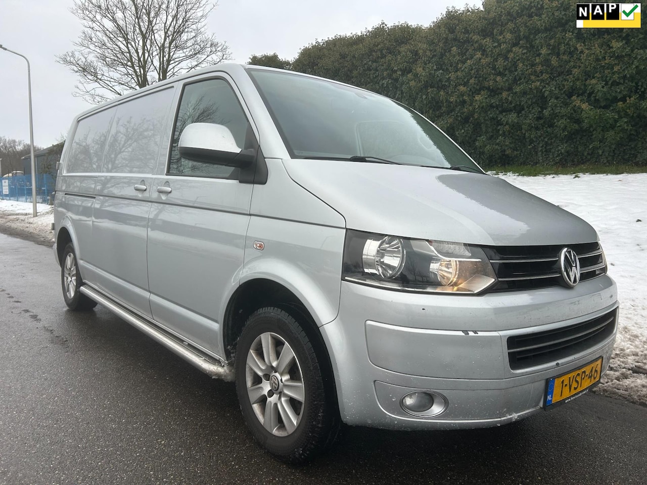 Volkswagen Transporter - 2.0 TDI L2H3 Lang - Airco - Navi - PDC - Trekhaak - AutoWereld.nl