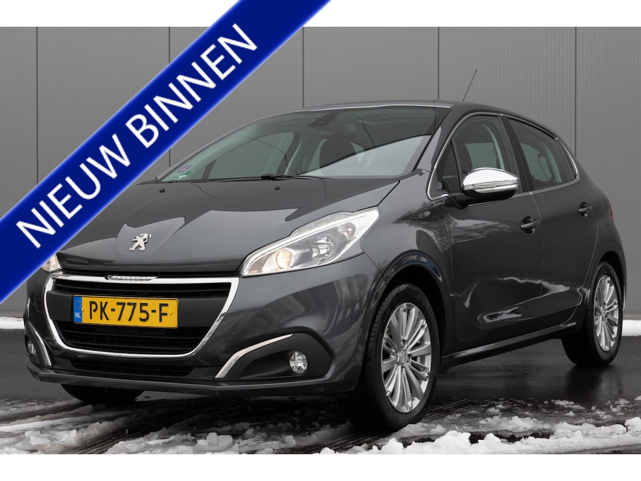 Peugeot 208 - | 1.2 PureTech Allure | NAVI | TREKHAAK | NL-AUTO - AutoWereld.nl