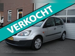 Ford Fiesta - 1.3-8V Cool & Sound.van 1e eigenaar.airco.electr.ramen.stuurbekr